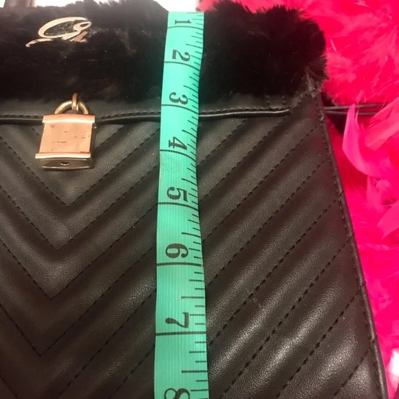 Gorgeous custom crossbody with genuine rabbit fur💖 - Picture 10 of 12